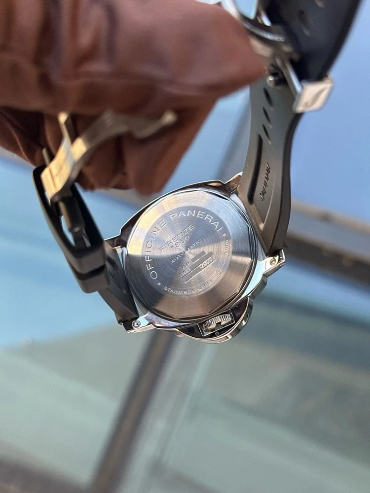 Panerai Luminor GMT Automatic